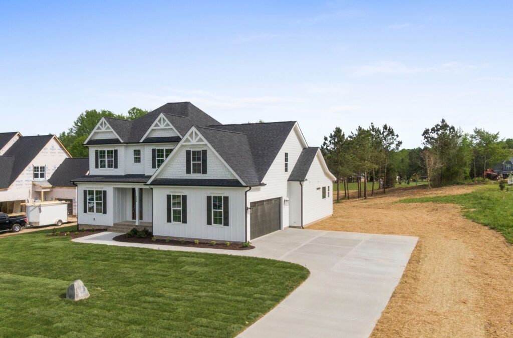Exterior view of a home in Cabot, AR purchased by Scotty Cash Buys Houses, reflecting fast and professional local cash home buying services.